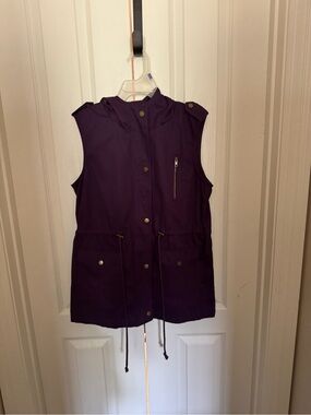 Zenana Outfitters Sleeveless Hooded Utility Vest - Deep Purple